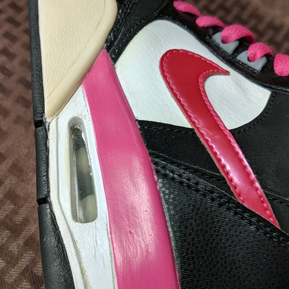 Nike - Picture 15 of 15